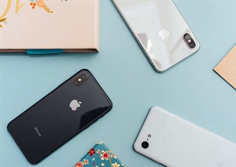 Apple Iphone sales
